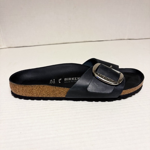 NWOB Birkenstock Madrid Big Buckle Oiled Leather Sandals in Black - Picture 9 of 12